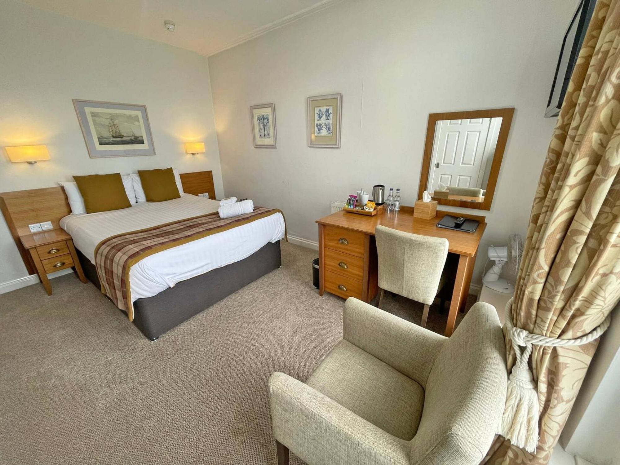 The Glengower Hotel Aberystwyth Ngoại thất bức ảnh